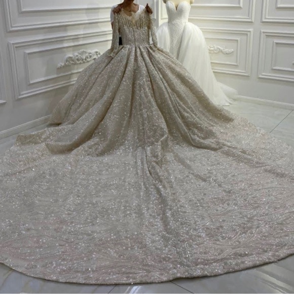 Champagne Color Weeding Dress In Size Small - Picture 2 of 4